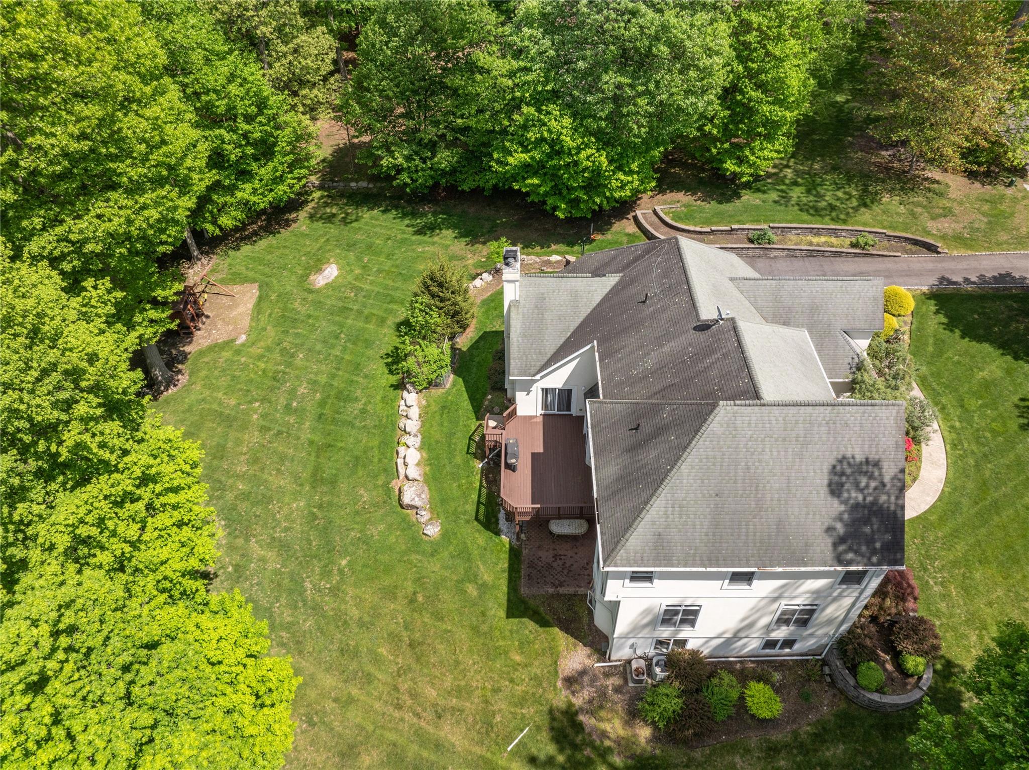 9 Golf Course Drive, Suffern, New York image 36