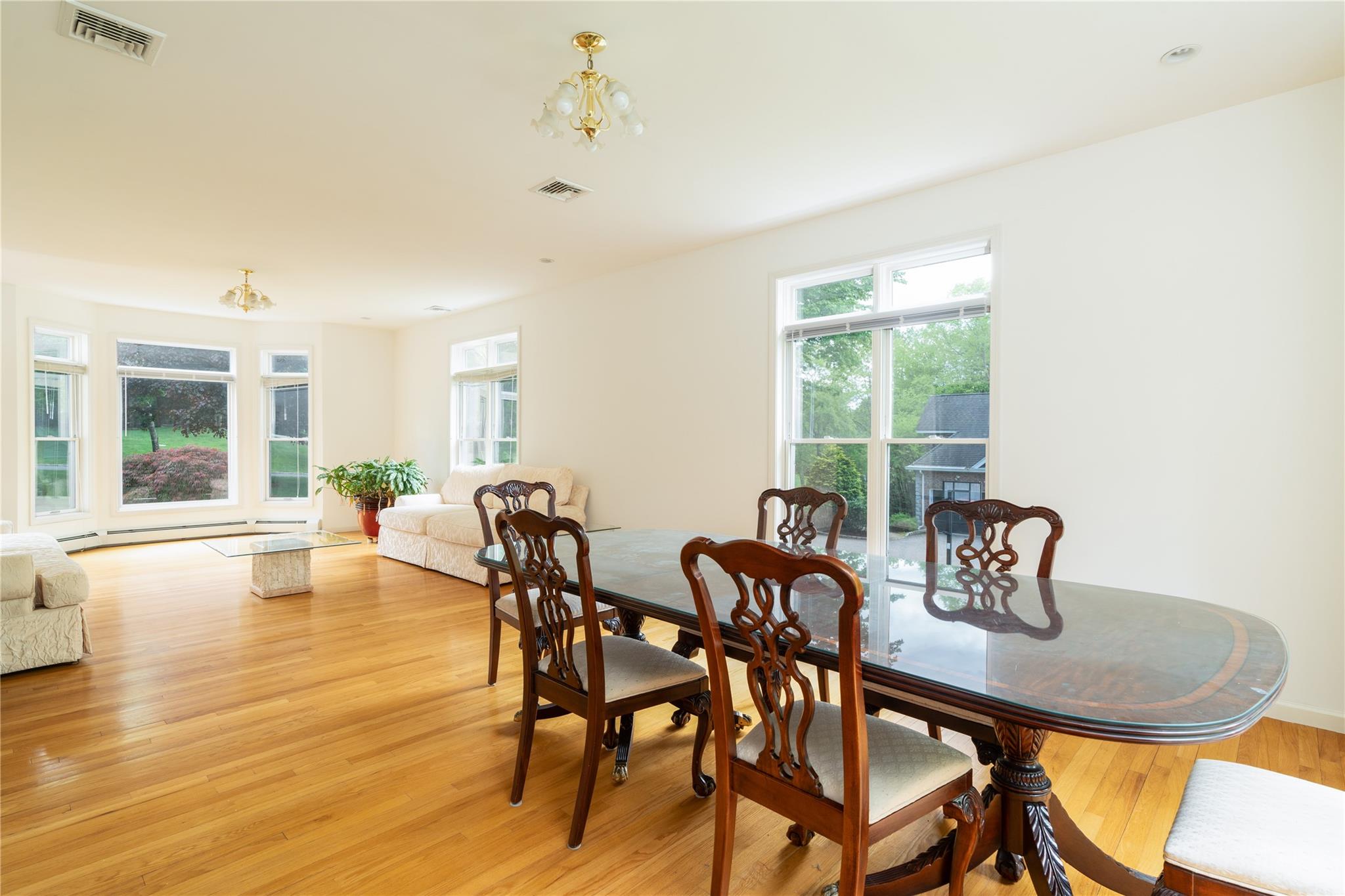9 Golf Course Drive, Suffern, New York image 14