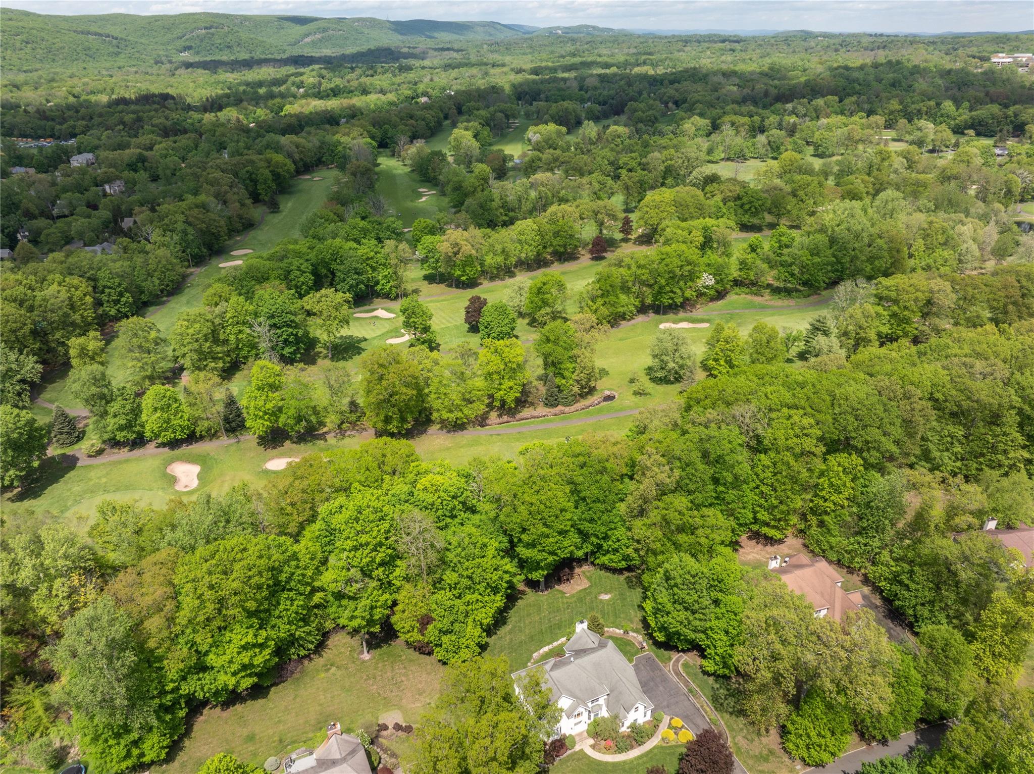 9 Golf Course Drive, Suffern, New York image 3