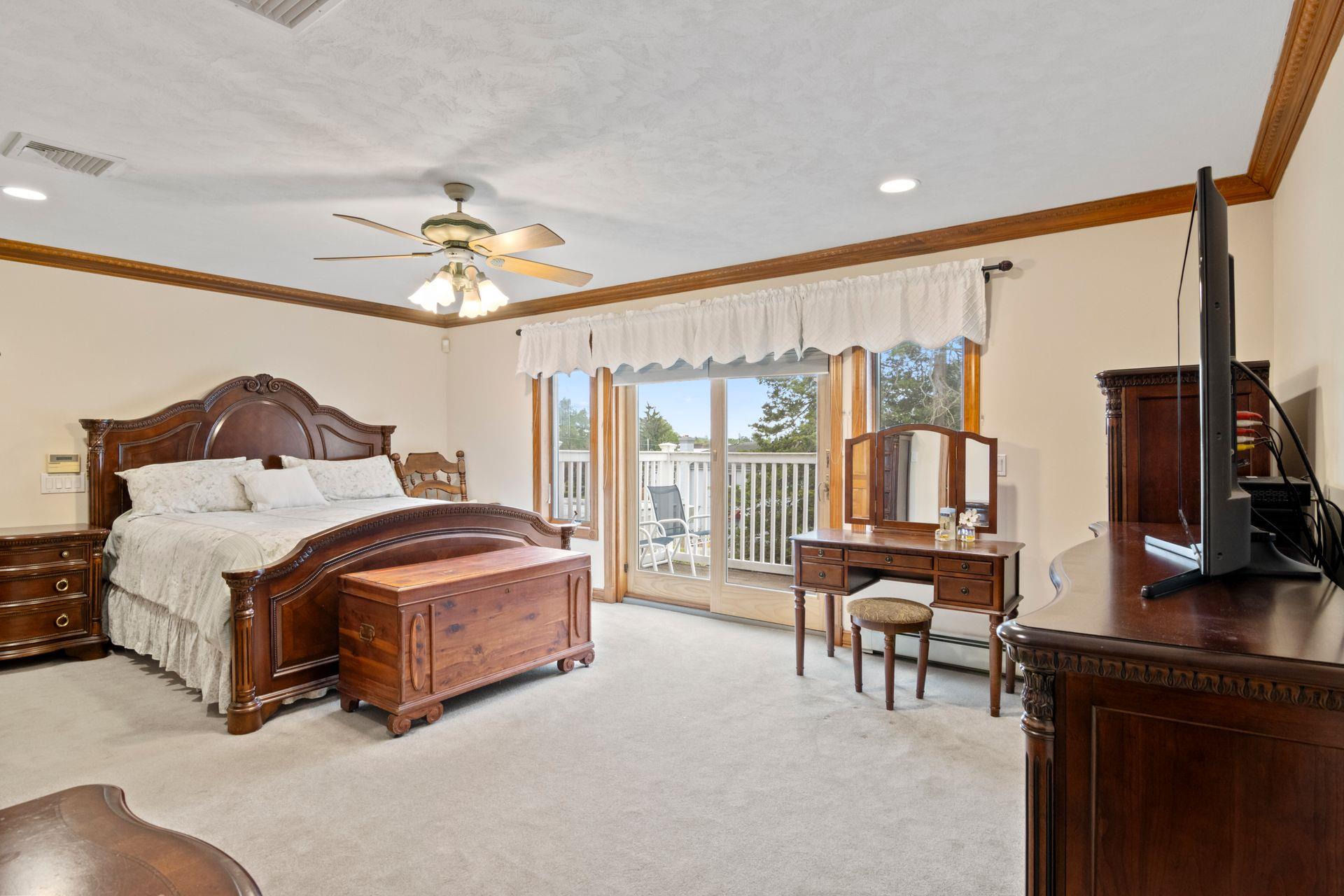 13 Evans Avenue, Albertson, New York image 19