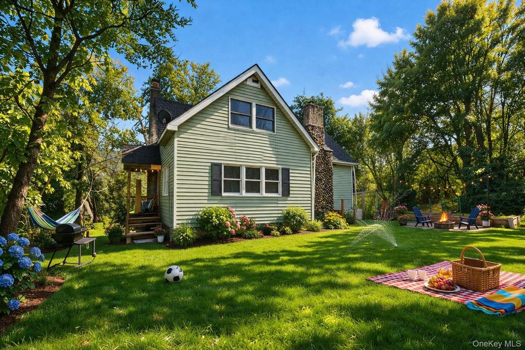 Photo of 8093 Route 209, Ellenville, NY 12428 (MLS # 978304)