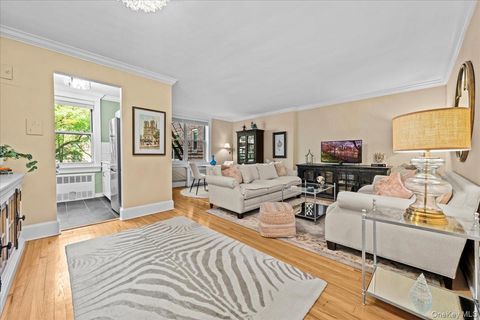 Apartment For Rent - 629 Kappock Street #4G<br/> Bronx, NY 10463
