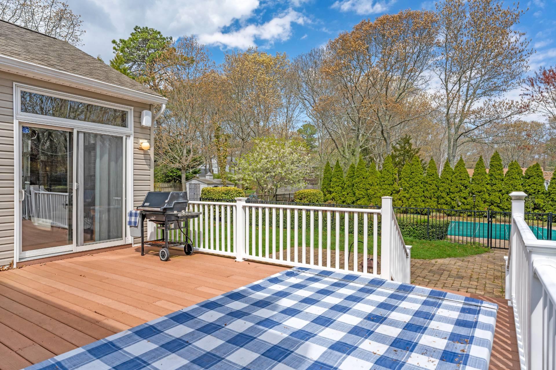 50 Sherwood Road, Hampton Bays, New York image 9