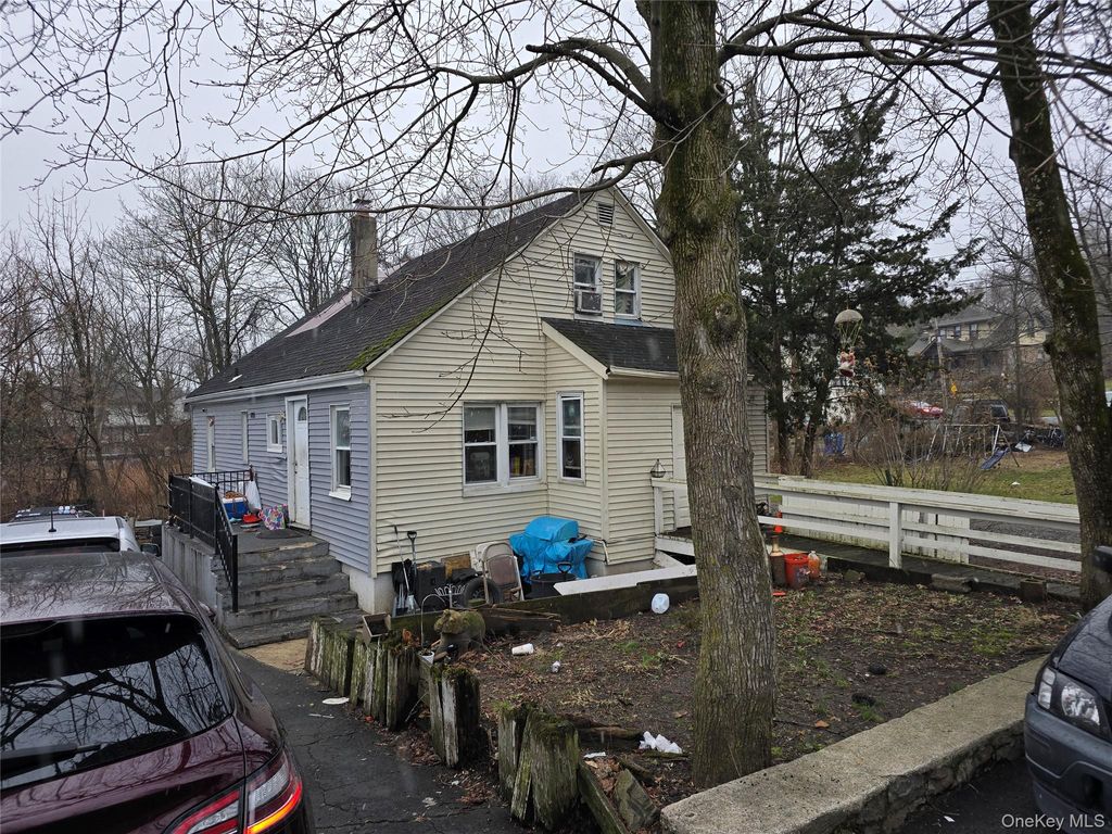 Photo of 13 Waldron Avenue, Nyack, NY 10960 (MLS # 971920)