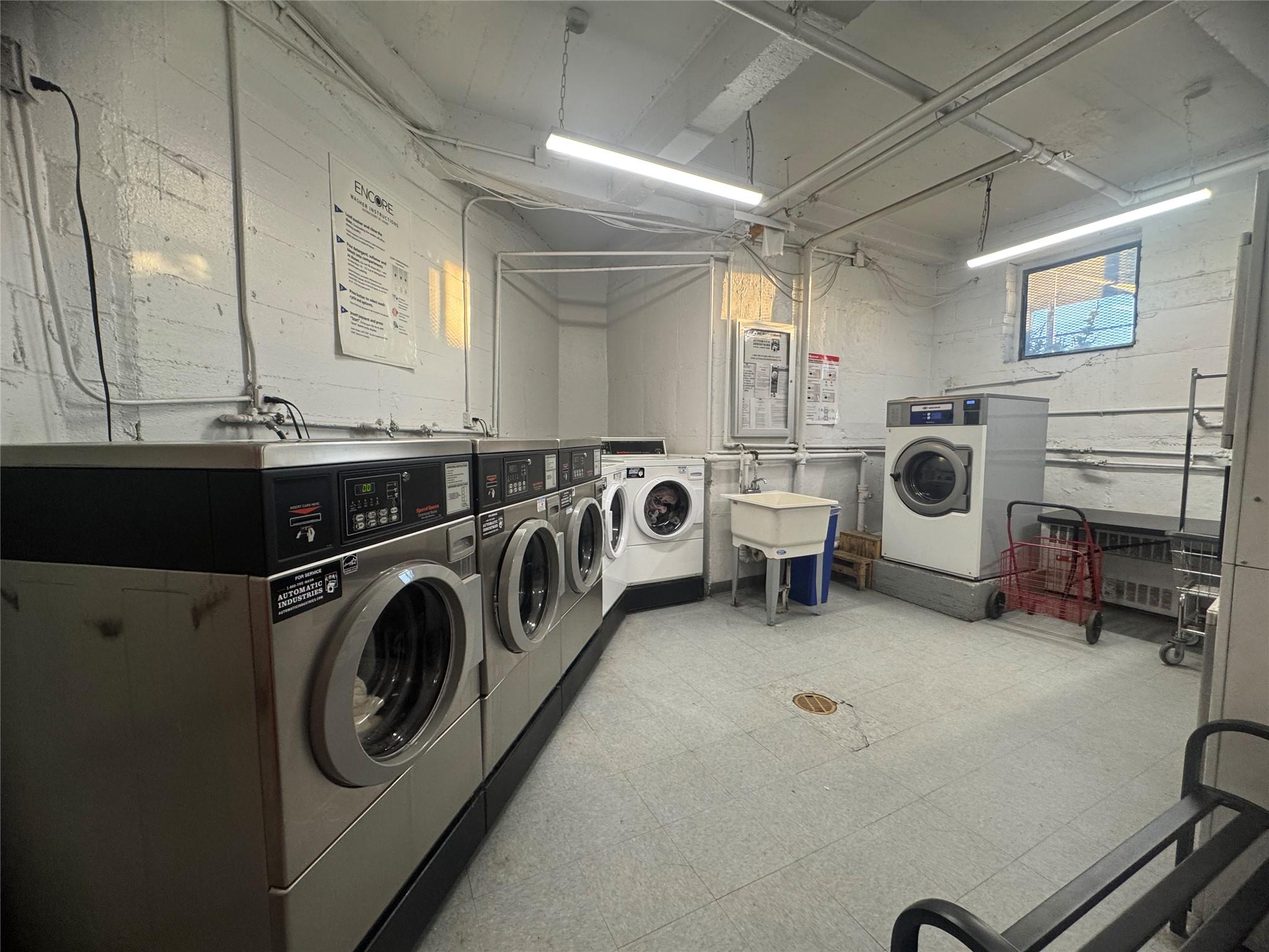 60-11 Broadway #L2, Woodside, New York image 13