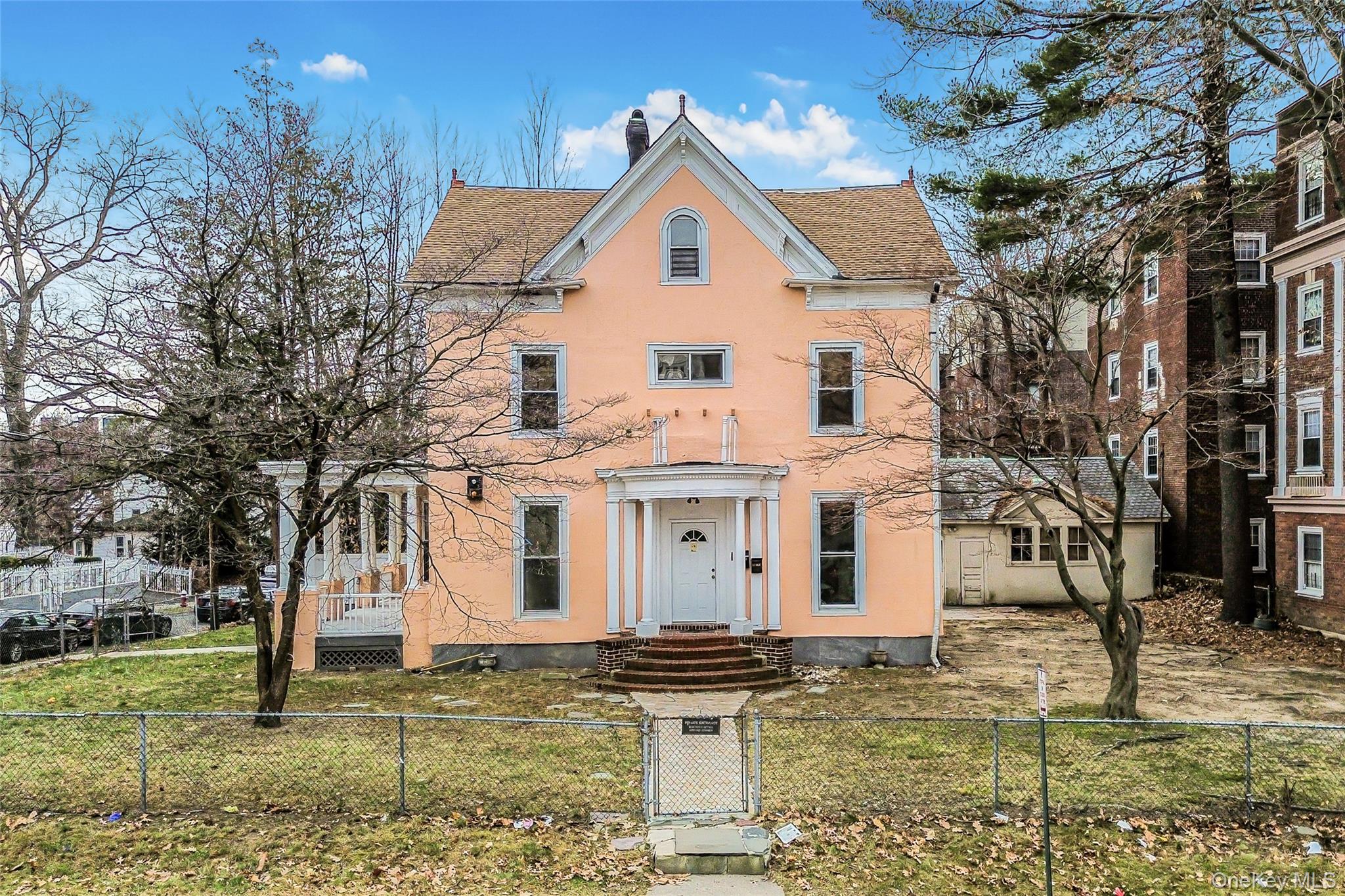 214 E Prospect Avenue