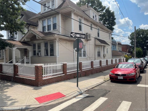 Multifamily For Sale - 87-52 143rd Street<br/> Briarwood, NY 11435