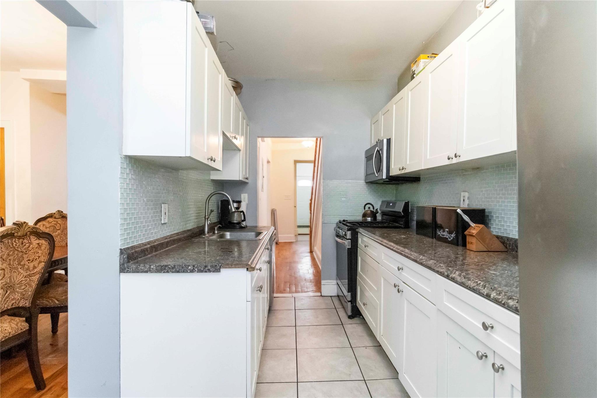 806 New Jersey Avenue, Brooklyn, New York image 11