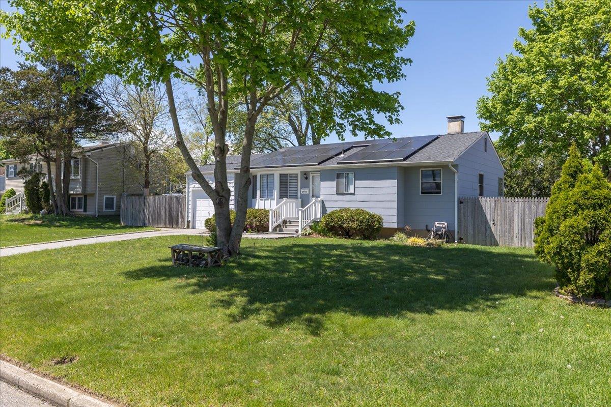 2916 Rhode Island Avenue, Medford, New York image 2