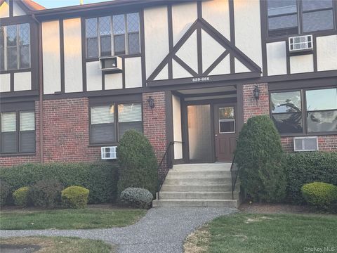 Photo of 660 Sierra Vista Lane, New City, NY 10989 (MLS # 920699)