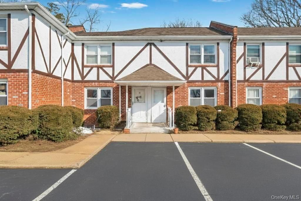 Photo of 2066 Lakeview Road #A, Bellmore, NY 11710 (MLS # 961062)