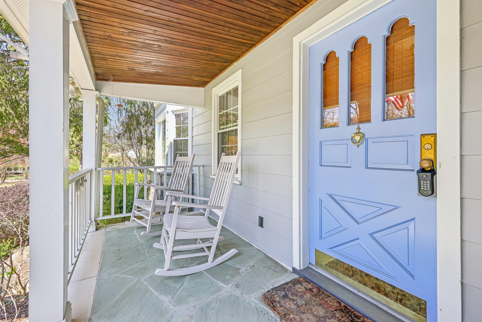 325 Phillips Hill Road, New City, New York image 3