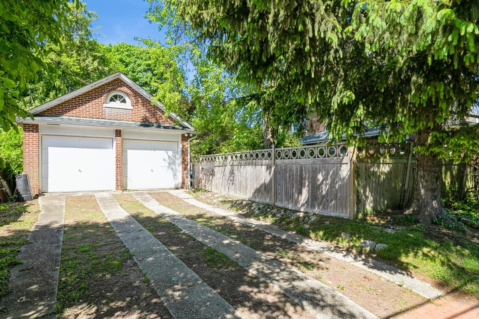 4 Cayuga Avenue, East Northport, New York image 5