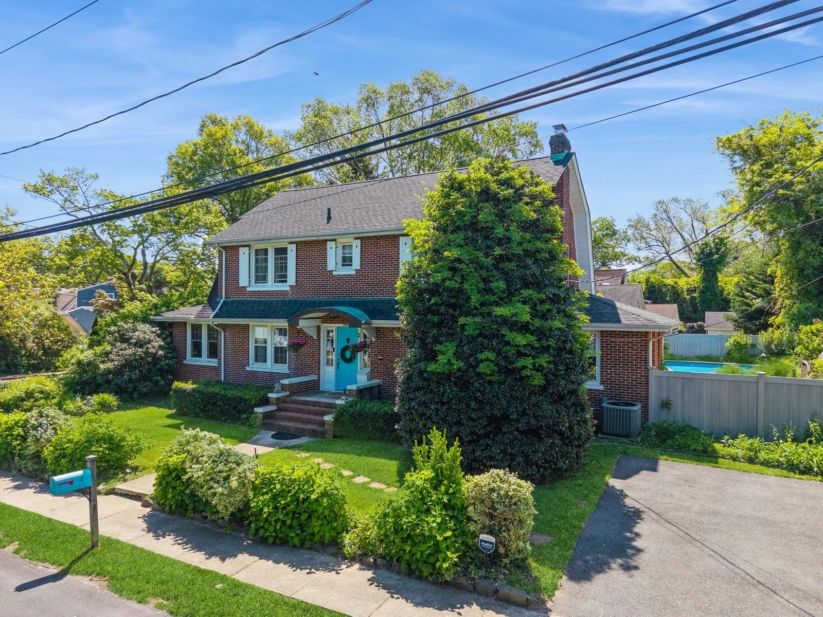 4 Cayuga Avenue, East Northport, New York image 6