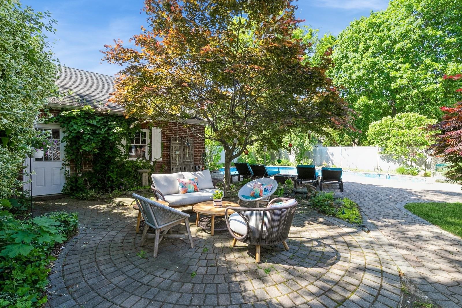 4 Cayuga Avenue, East Northport, New York image 7