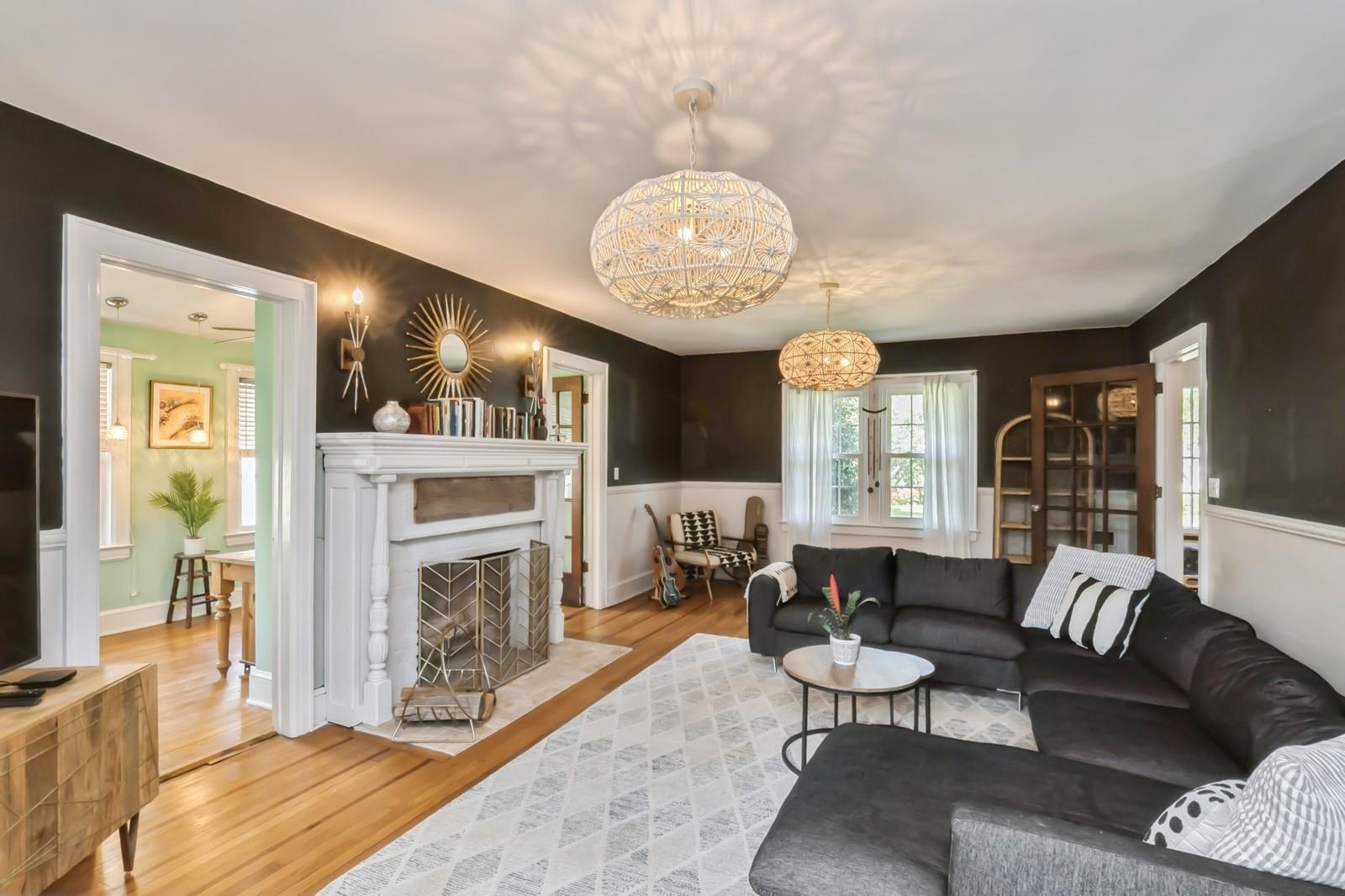 4 Cayuga Avenue, East Northport, New York image 11