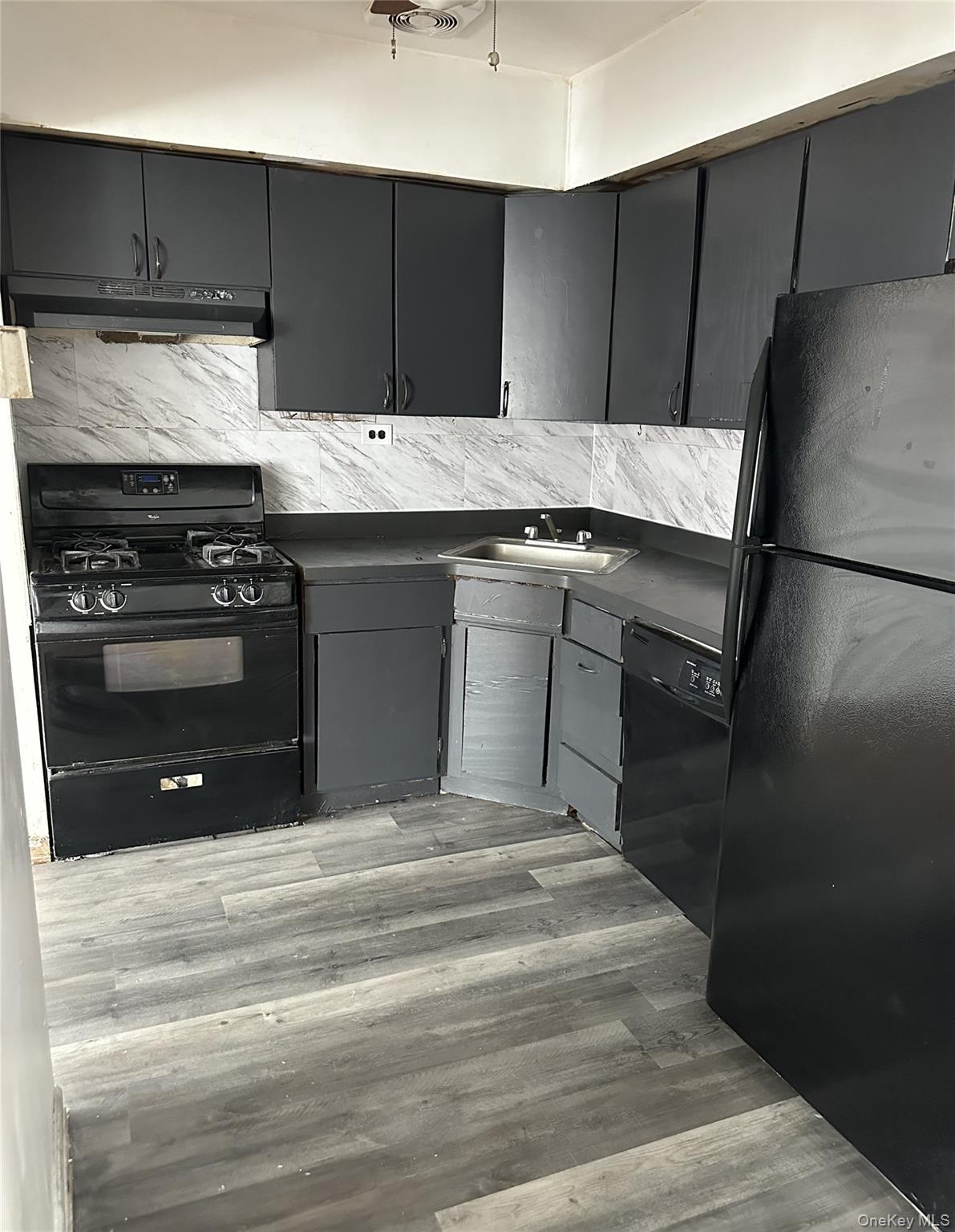 172-77A Highland Avenue 3J