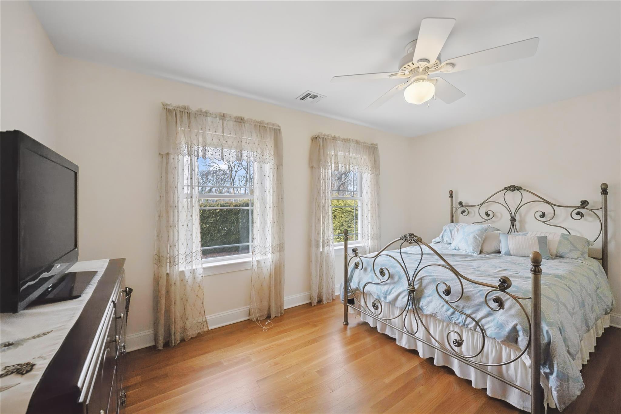25 Fortune Cookie Lane, Hampton Bays, New York image 15