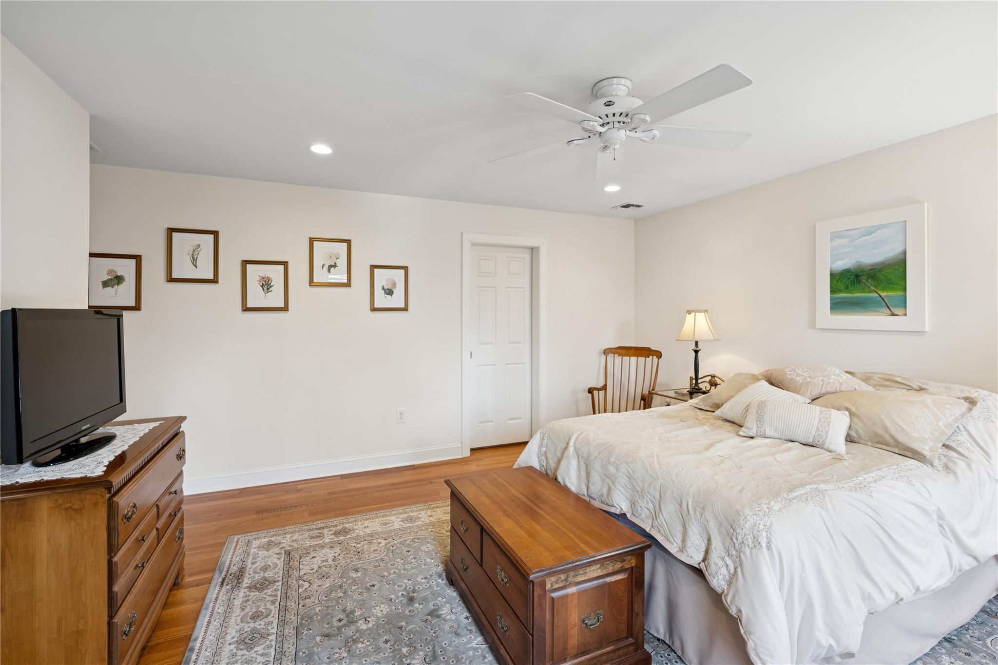 25 Fortune Cookie Lane, Hampton Bays, New York image 18