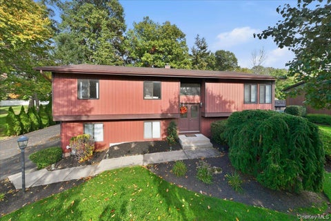 Photo of 28 Peach Street, Nanuet, NY 10954 (MLS # 1065721)