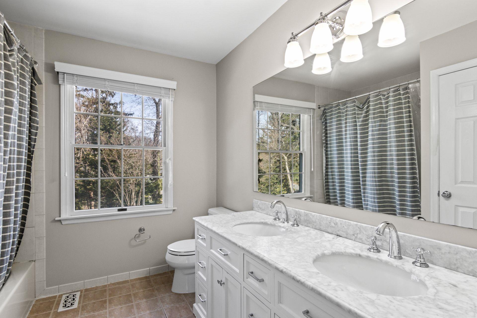 3 Heron Hill, Stony Brook, New York image 17