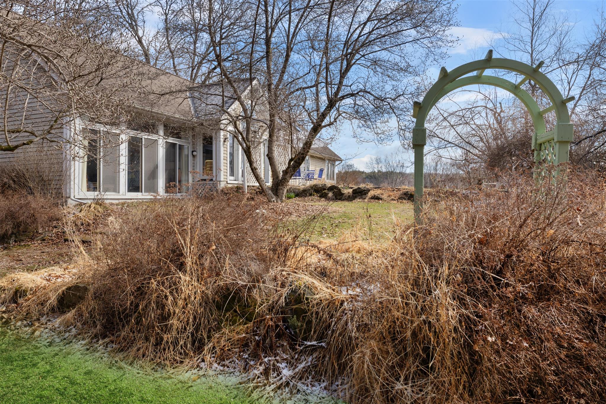 Milan Hollow Road, Rhinebeck, New York - 3 Bedrooms  
2 Bathrooms  
7 Rooms - 