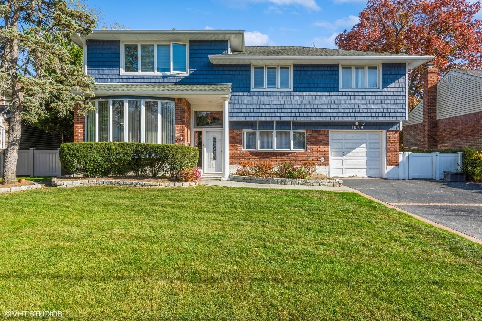 1539 Jennie Road, Wantagh, New York image 1