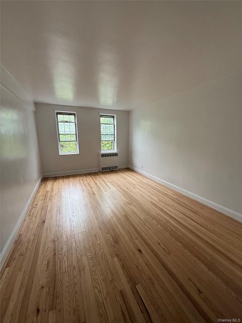Apartment For Rent - 770 Bronx River Road #A-42<br/> Yonkers, NY 10708