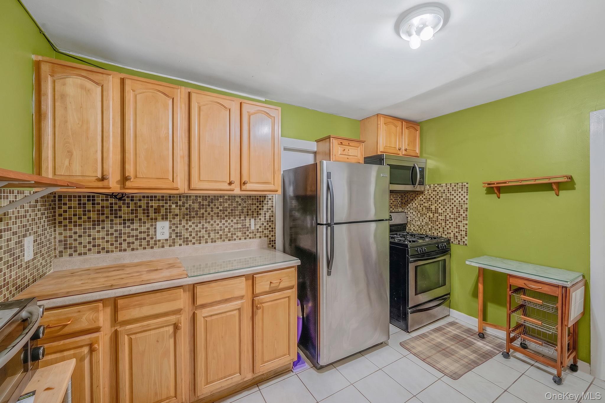 2706 Deerfield Road