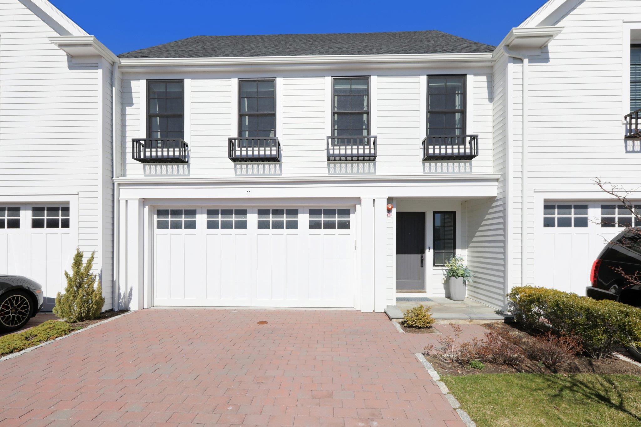 11 Lavender Lane, Rye Brook, New York image 1