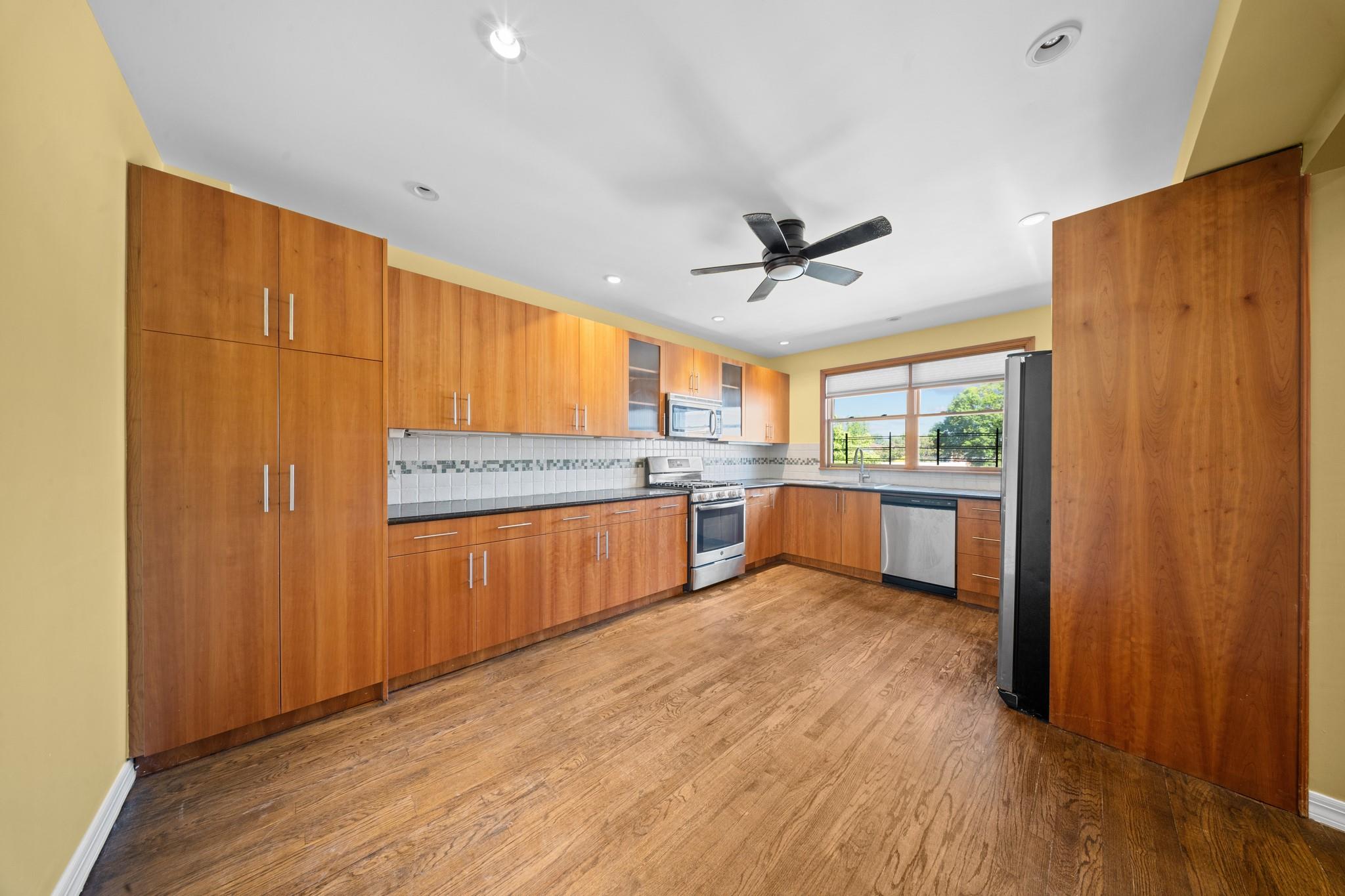 40-40 203rd Street #12B, Bayside, New York image 15