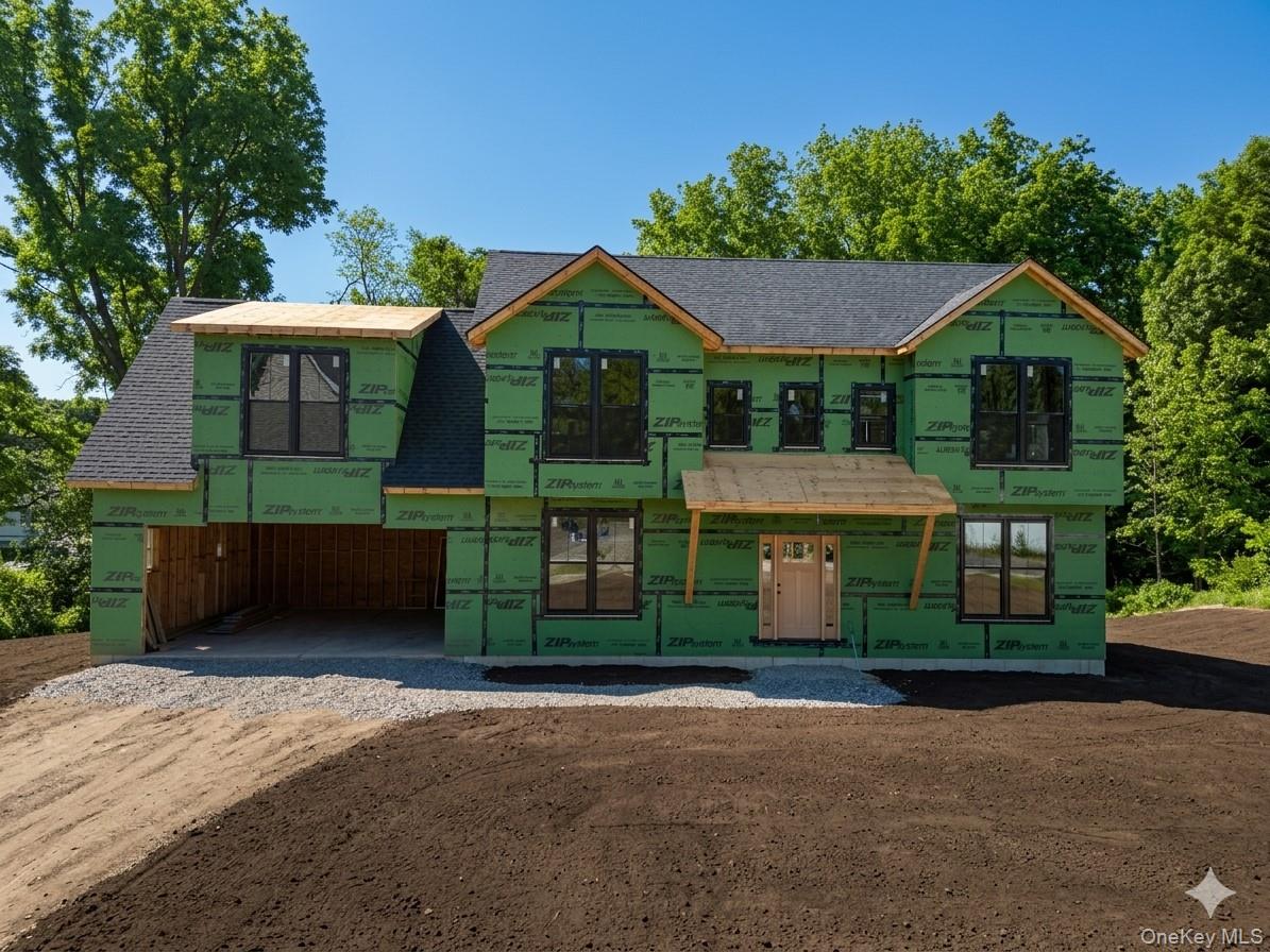 8 Dewey Drive