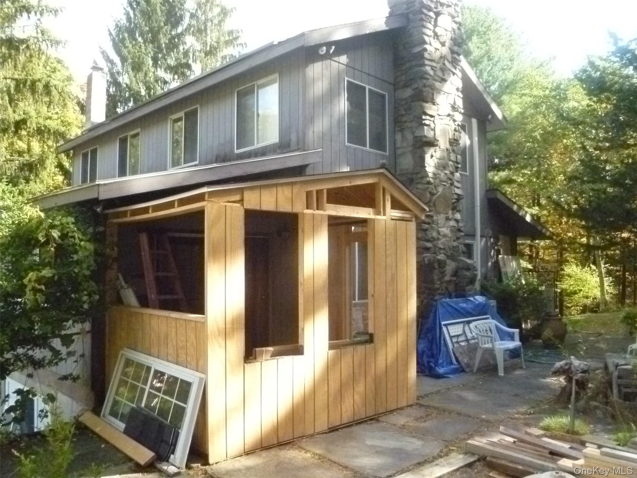 624 Huckleberry Turnpike