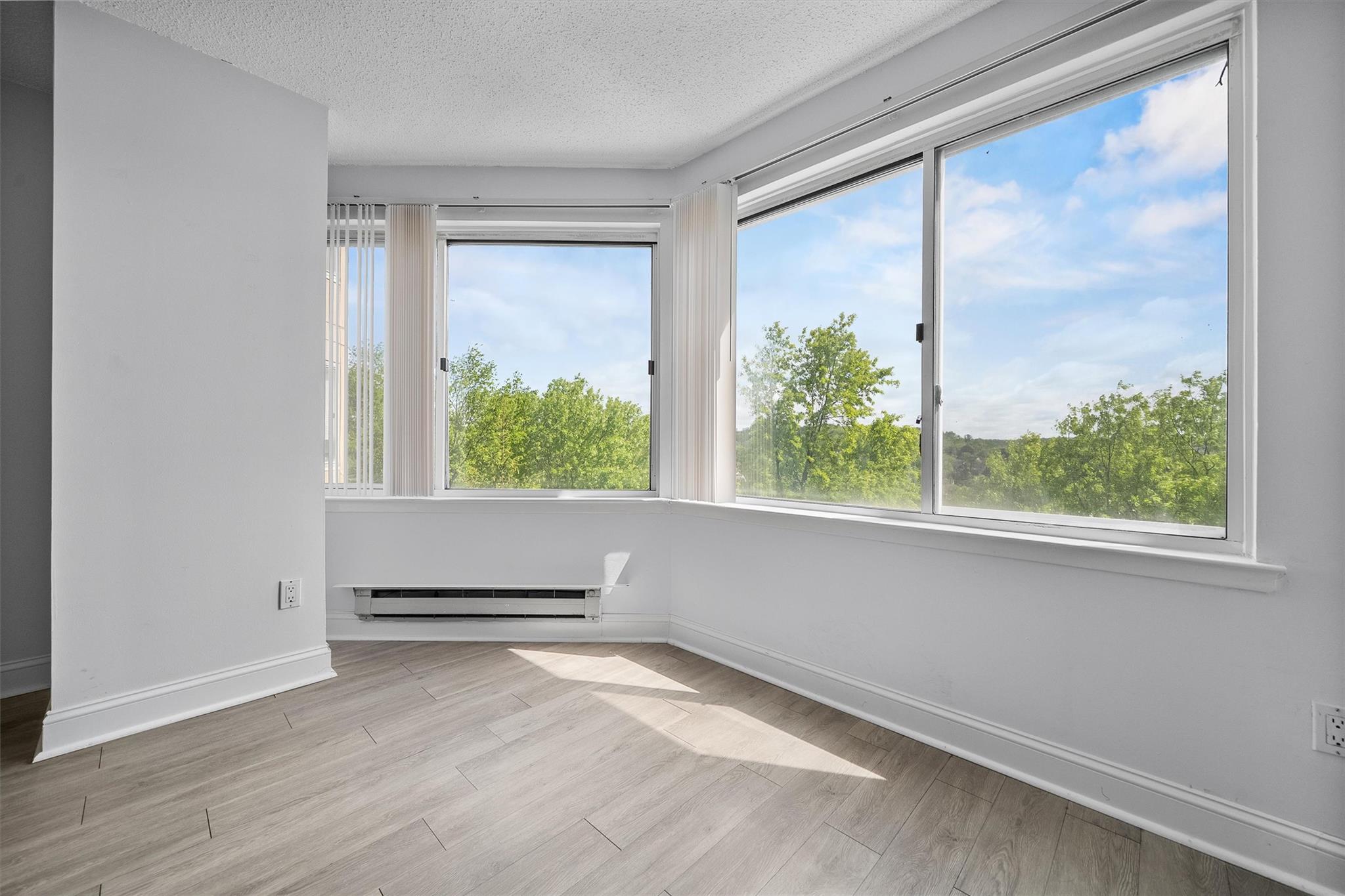10 Stewart Place #4DE, White Plains, New York image 19