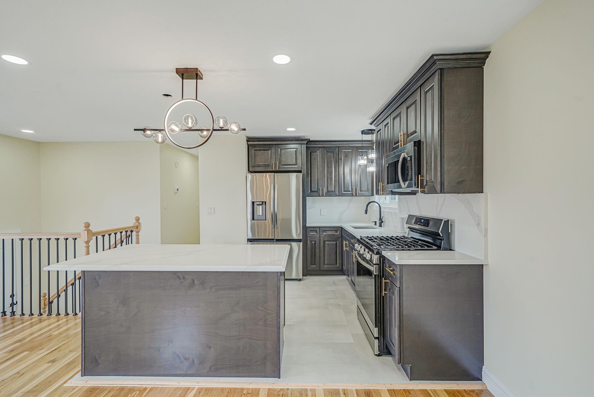 1580 Brentwood Road, Bay Shore, Florida image 7