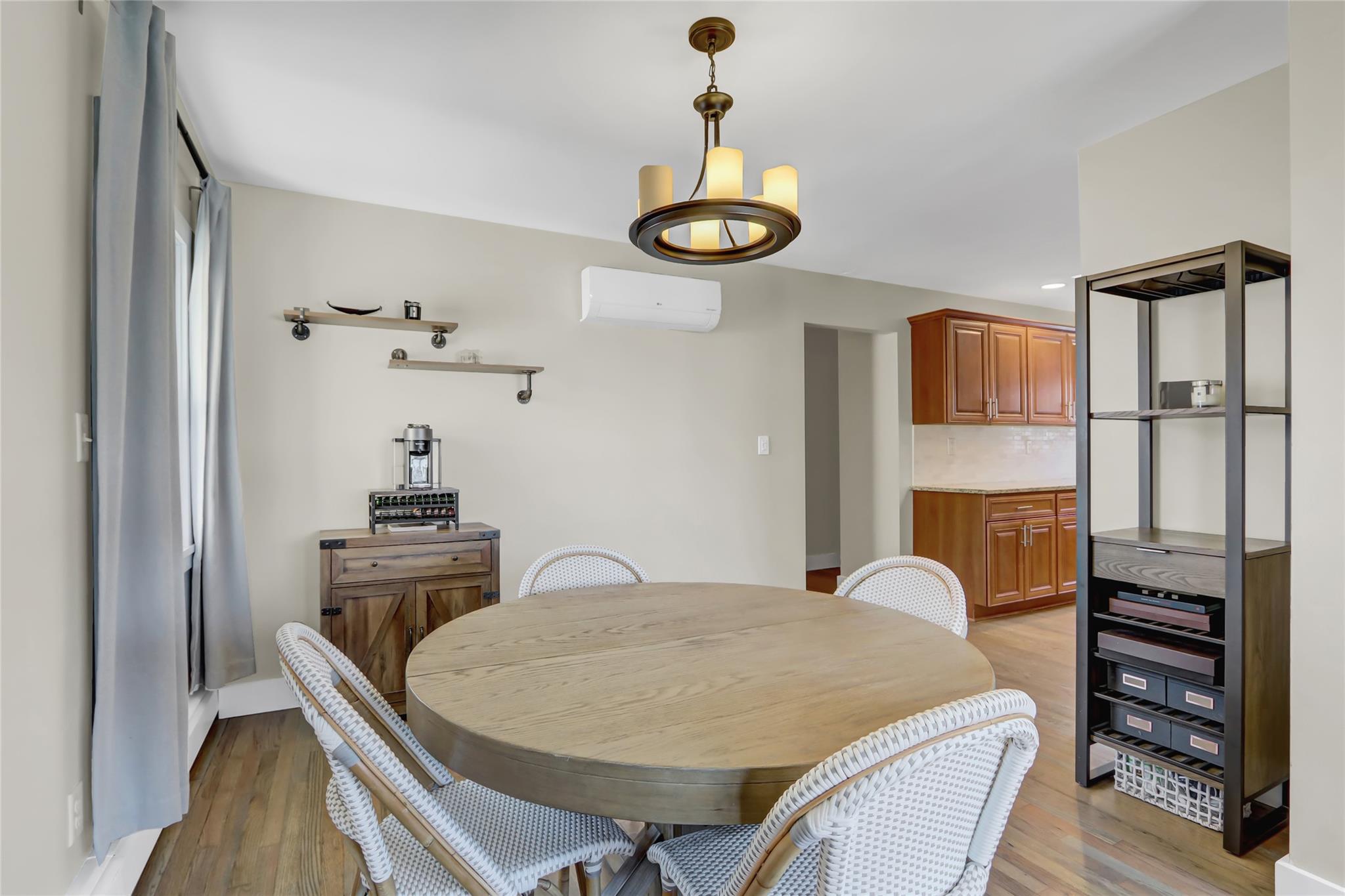 19 W Emma Street, Bethpage, New York image 9