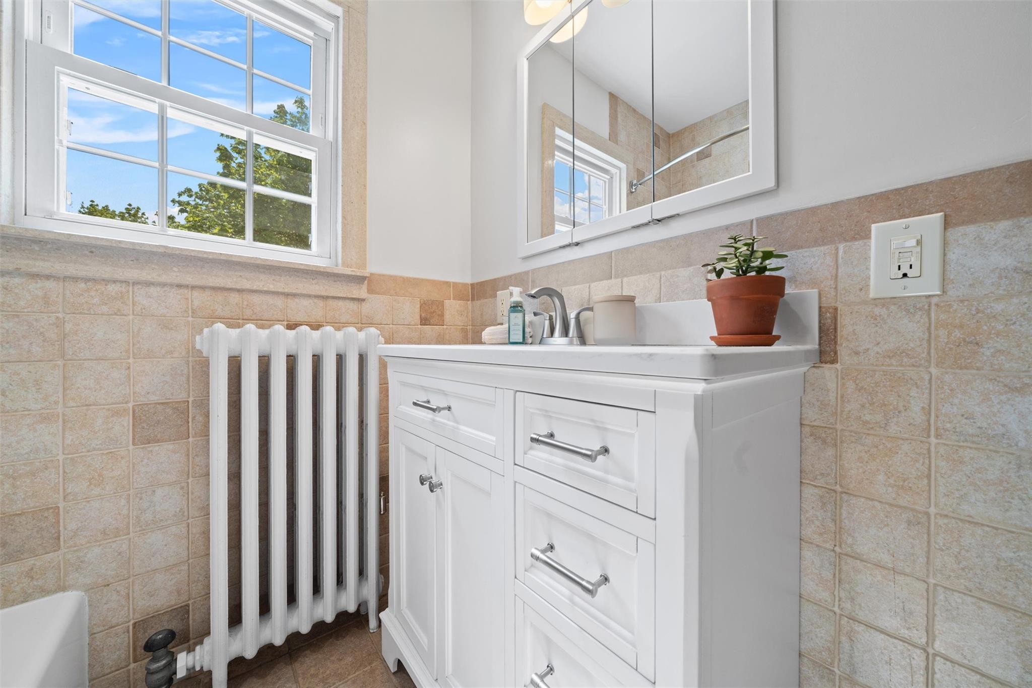 4 W Jackson Avenue, Middletown, New York image 19