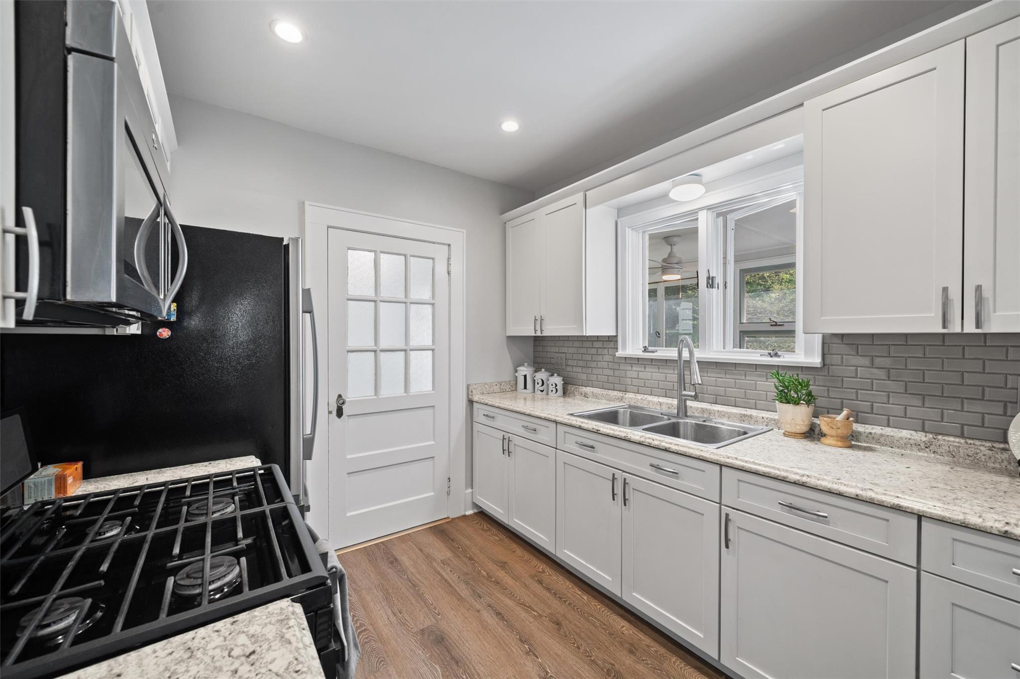 4 W Jackson Avenue, Middletown, New York image 10
