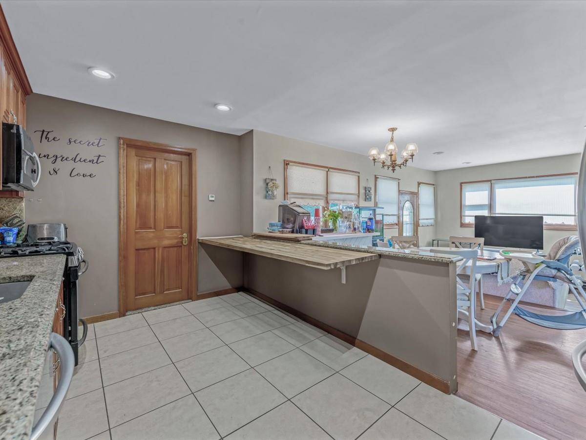 4 Whitebirch Lane, Commack, New York image 4