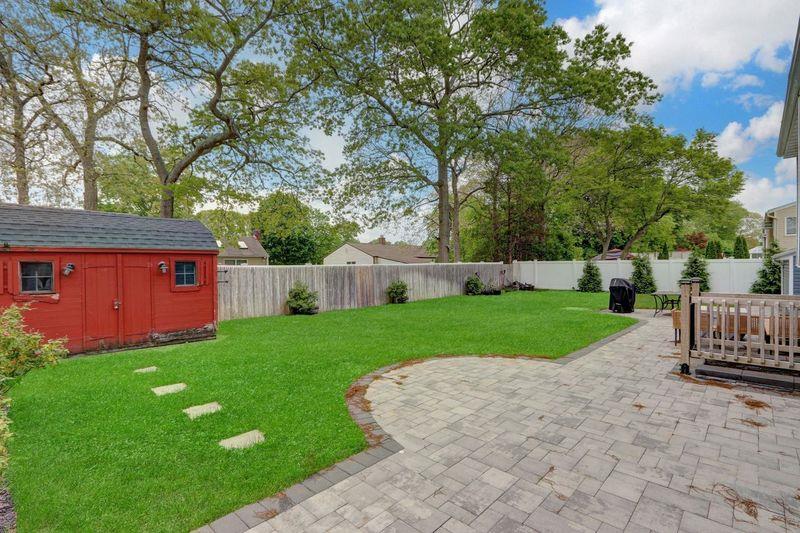 11 Mallard Avenue, Selden, New York image 26