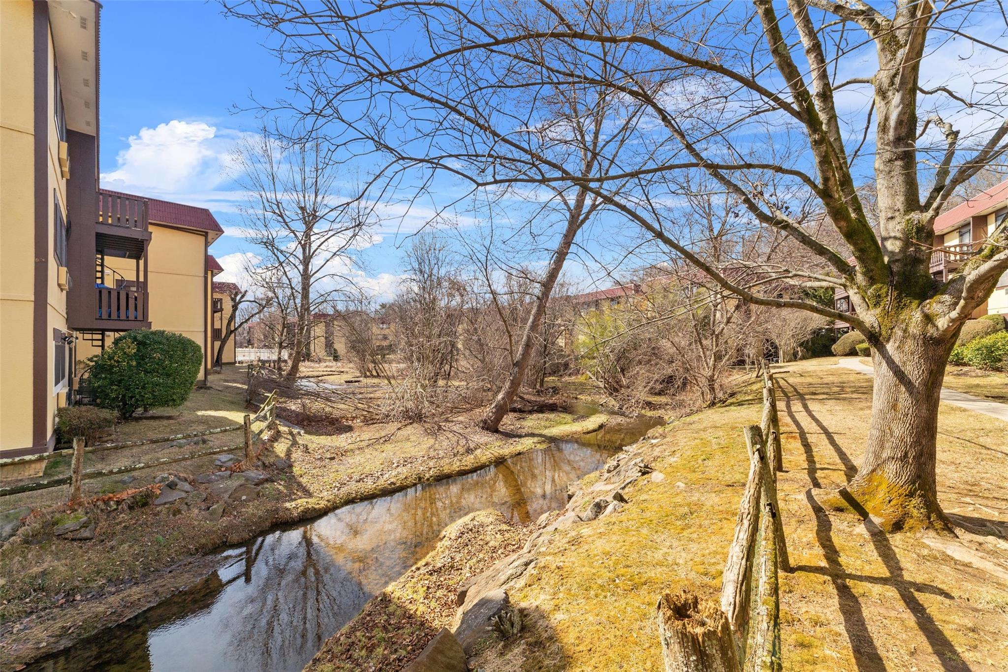 4 Granada Crescent #16, White Plains, New York image 20