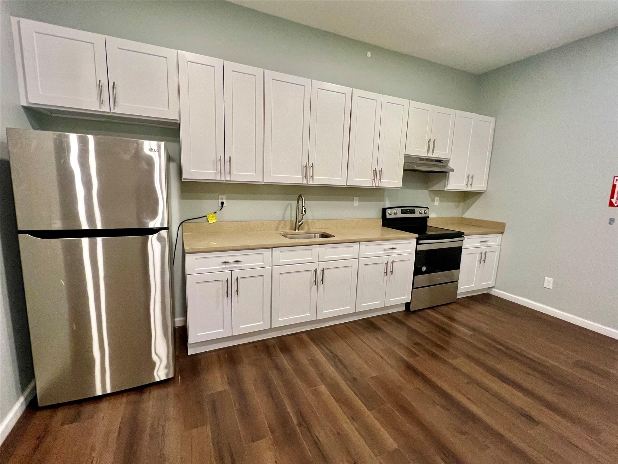 Rental Property at North Street 3A, Middletown, New York - Bedrooms: 2 
Bathrooms: 1 
Rooms: 5  - $1,750 MO.