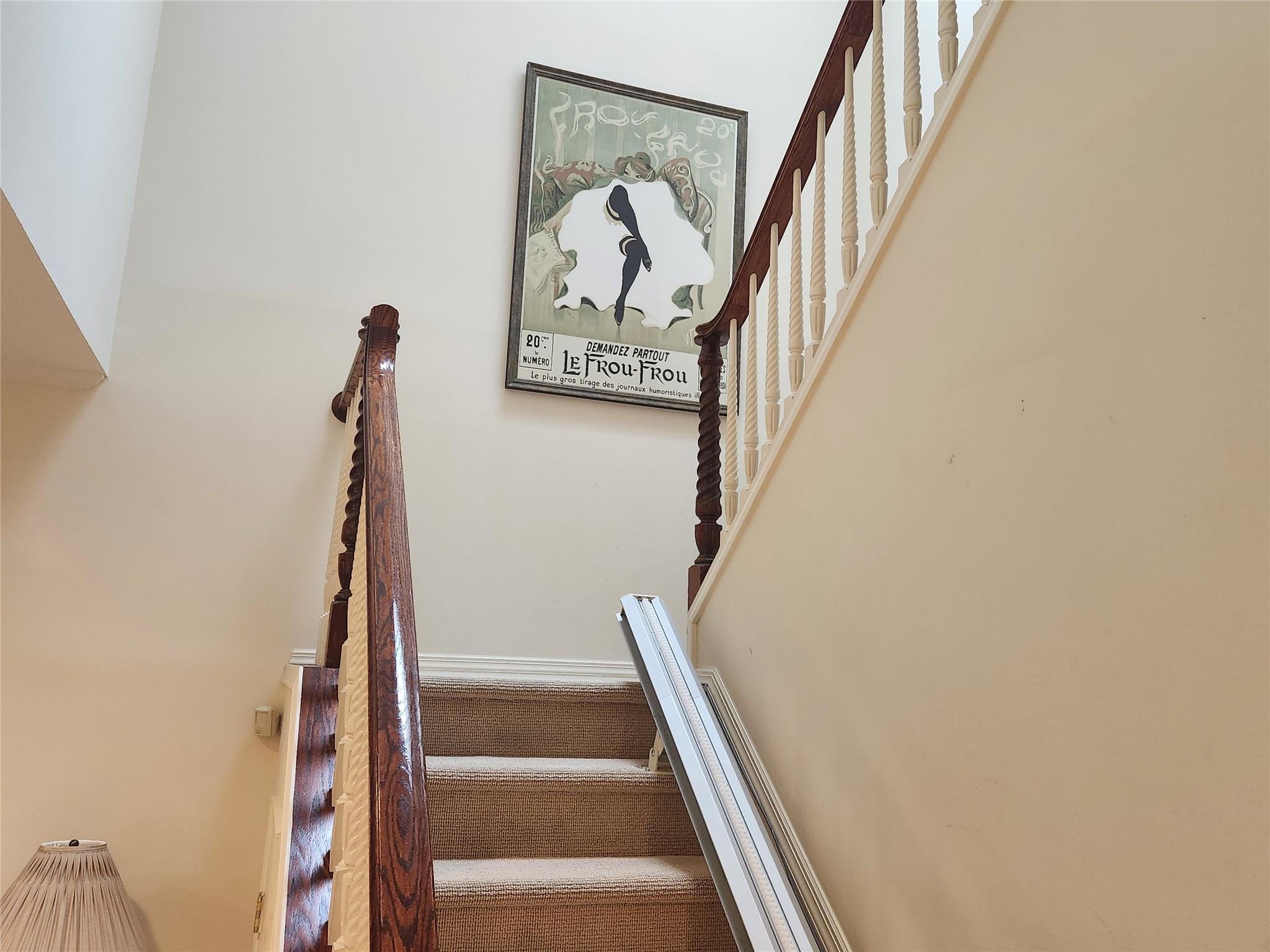 166 Southgate Circle, Massapequa Park, New York image 17