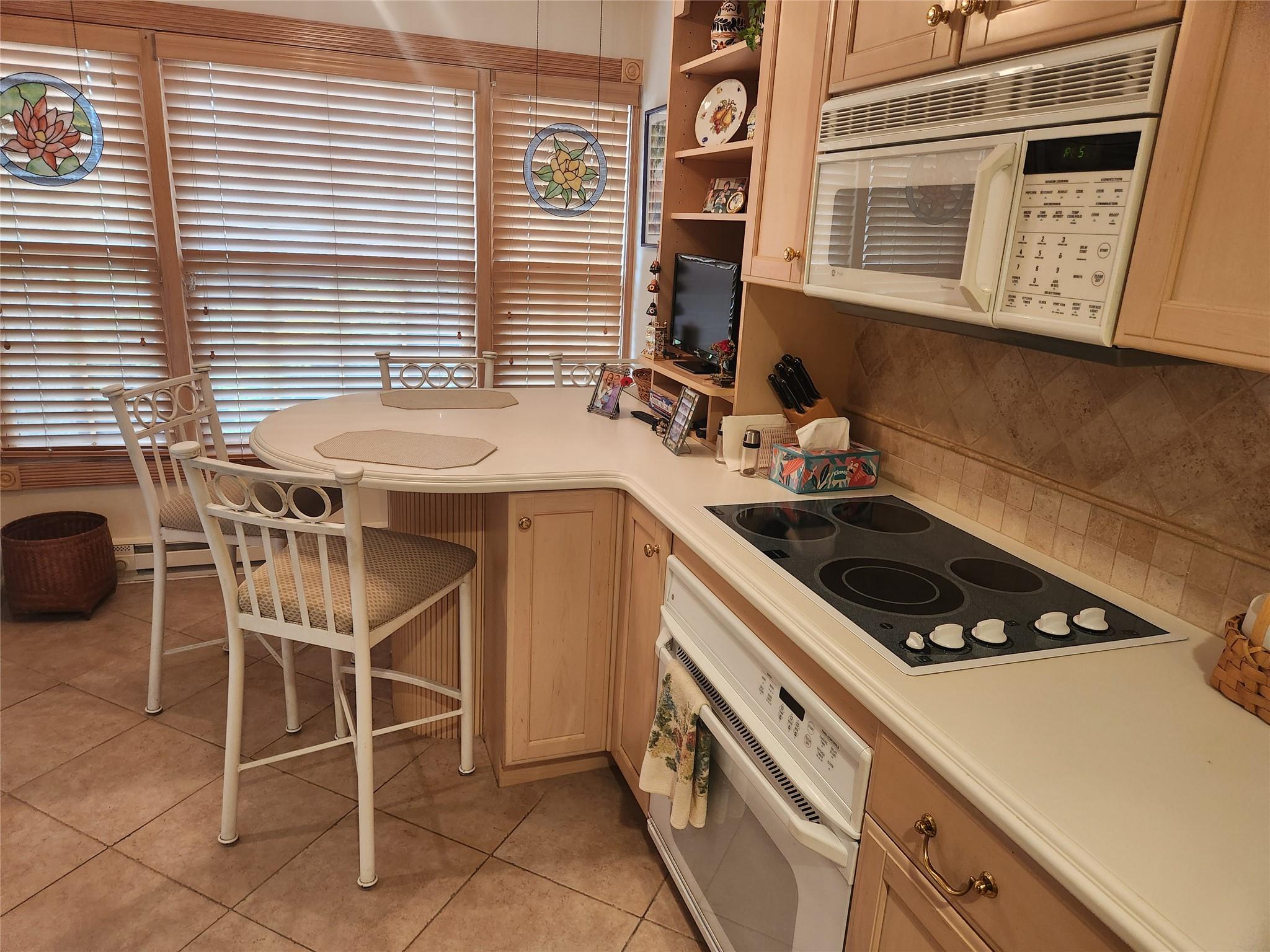 166 Southgate Circle, Massapequa Park, New York image 9