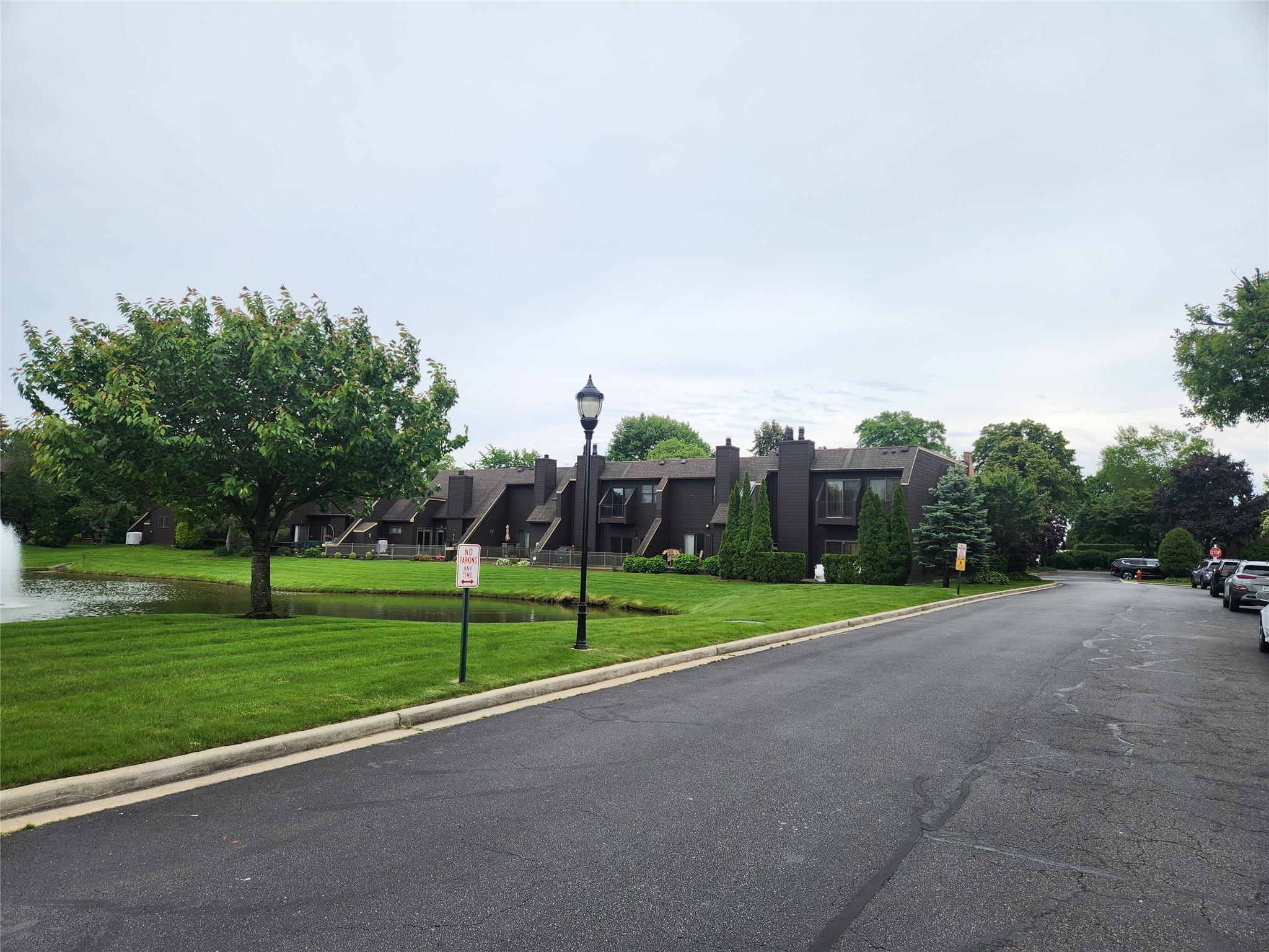 166 Southgate Circle, Massapequa Park, New York image 8