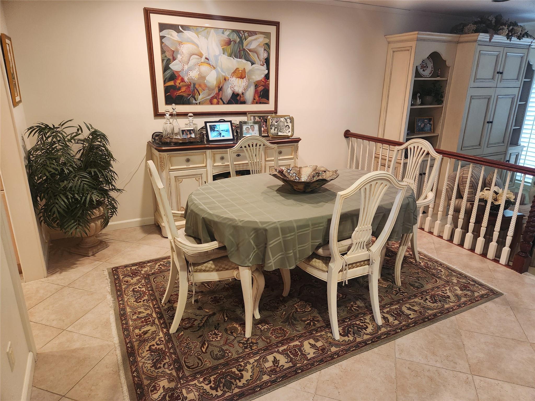 166 Southgate Circle, Massapequa Park, New York image 13