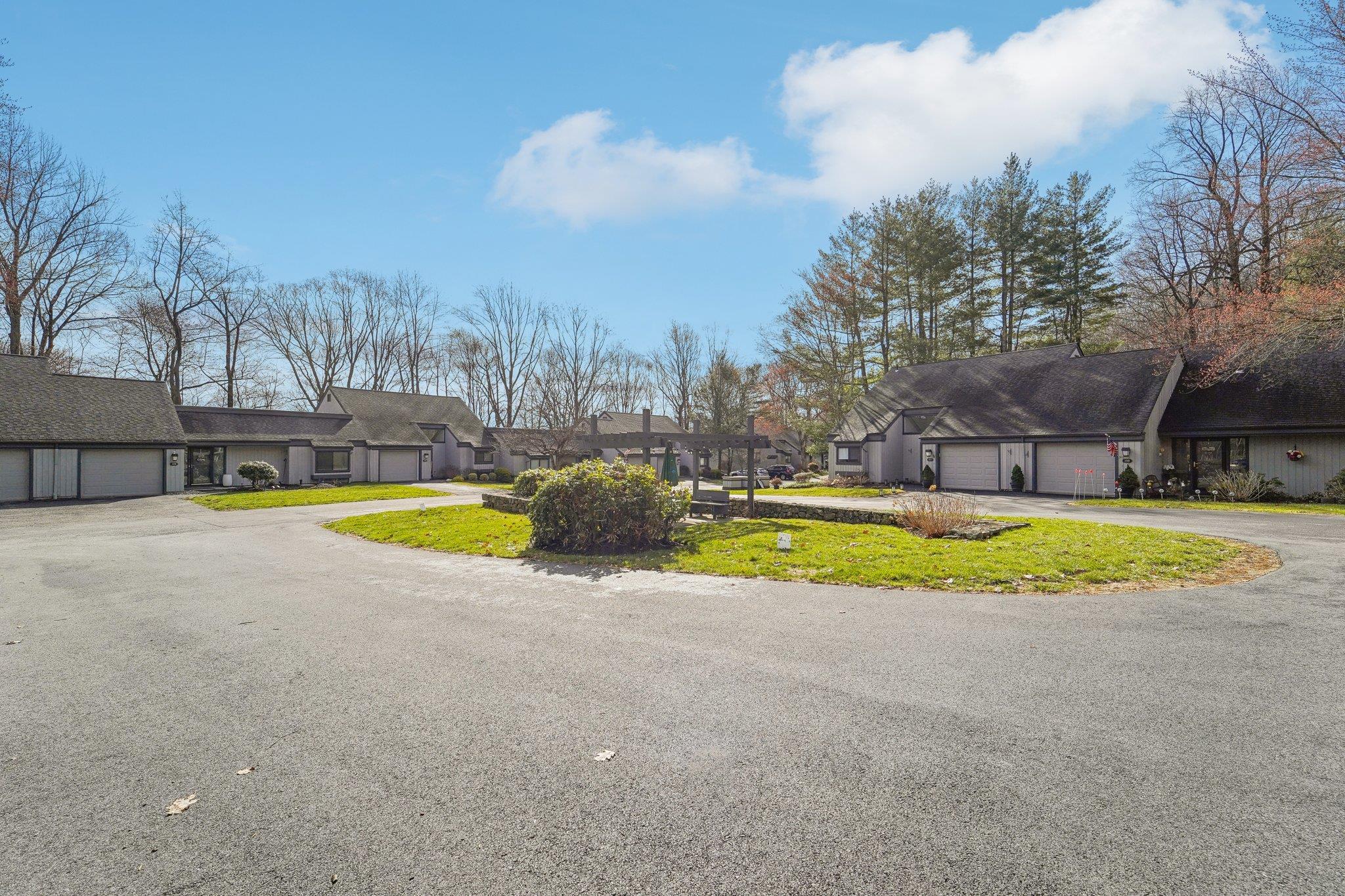 351 Heritage Hills Hls #D, Somers, New York image 2