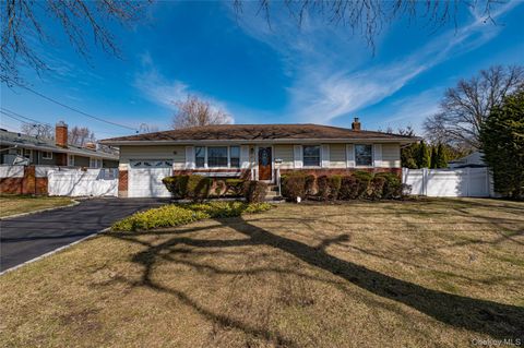 Homes For Sale - 23 Olga Lane<br/> Commack, NY 11725