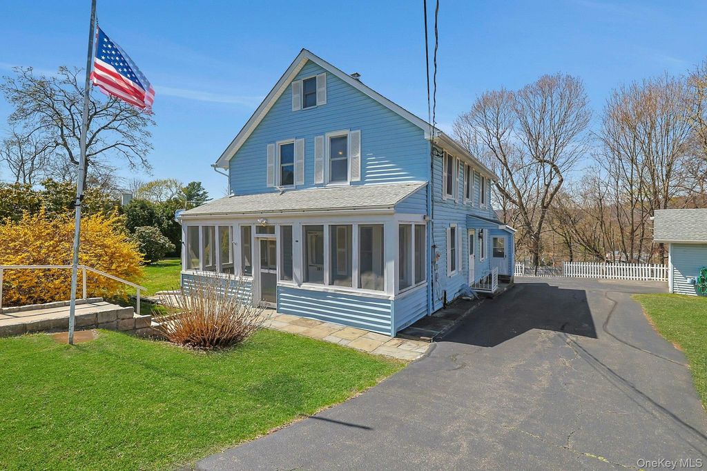 Photo of 321 Fort Washington Avenue, Hawthorne, NY 10532 (MLS # 982147)