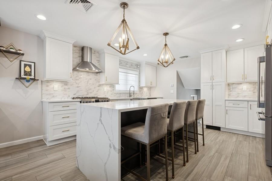 3032 Hewlett Avenue, Merrick, New York image 9